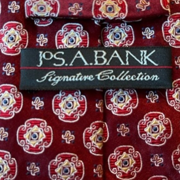 Jos A Bank Signature Collection Tie 100% Silk Burgundy NWOT - Picture 2 of 7